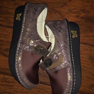 Beautiful Algeria shoes sz 36